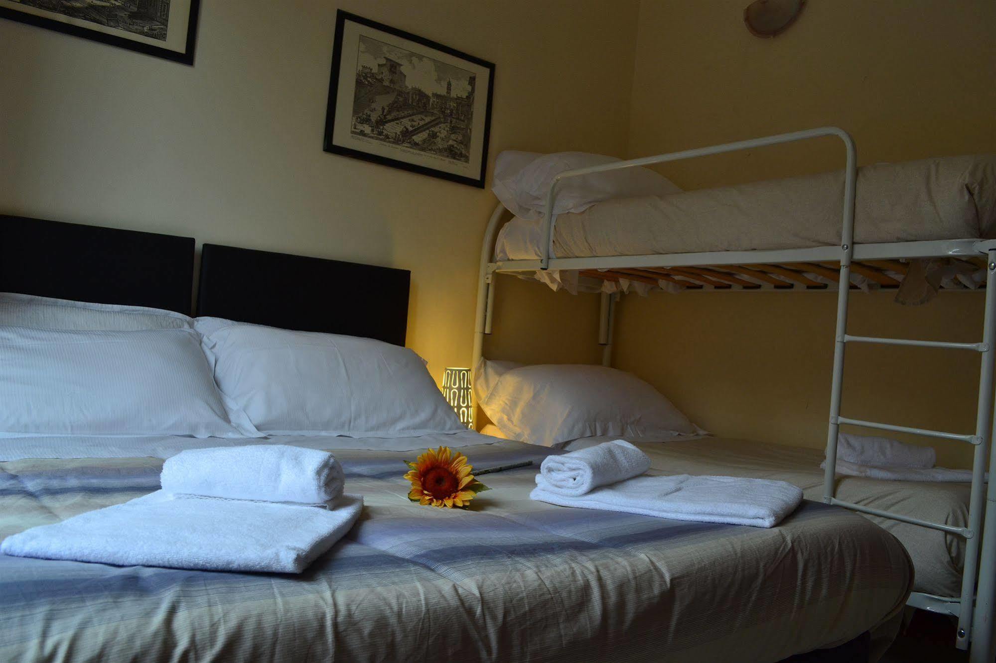 Bed and Breakfast Enjoy Roma Exterior foto